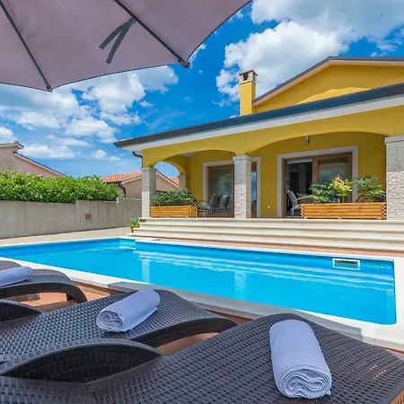 Villa Mala *
