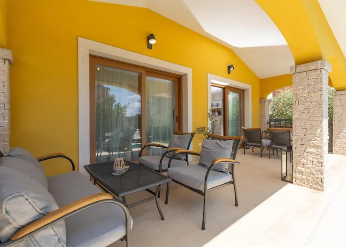 Villa Mala