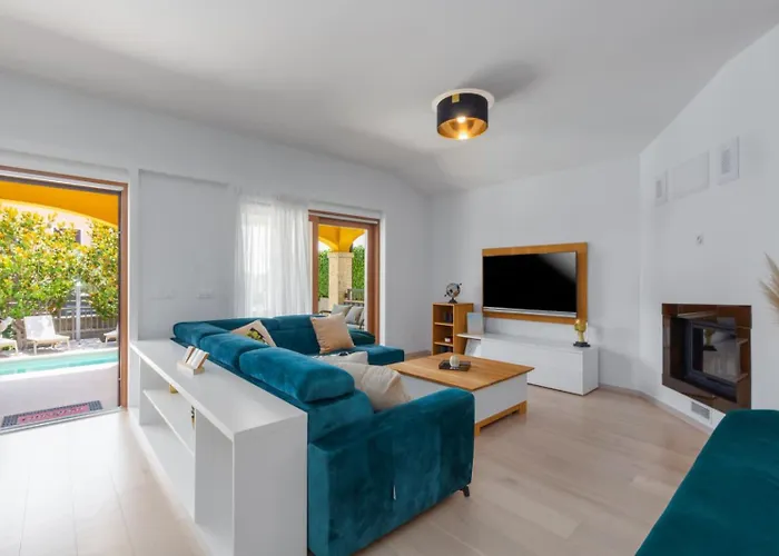 Villa Mala *